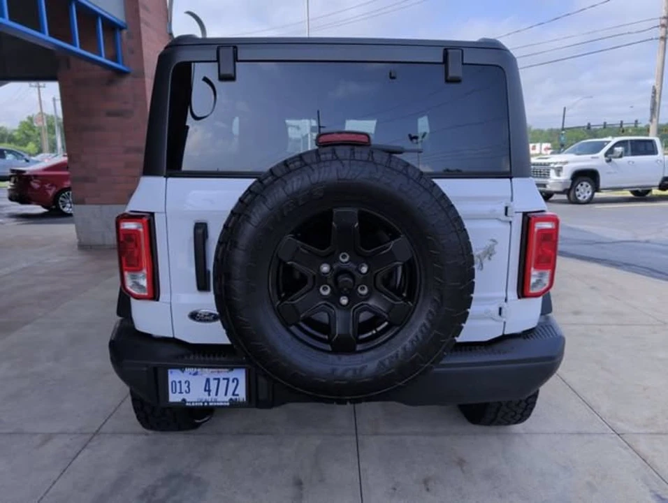 2023 Ford Bronco 6th Gen - Image 4 of 13