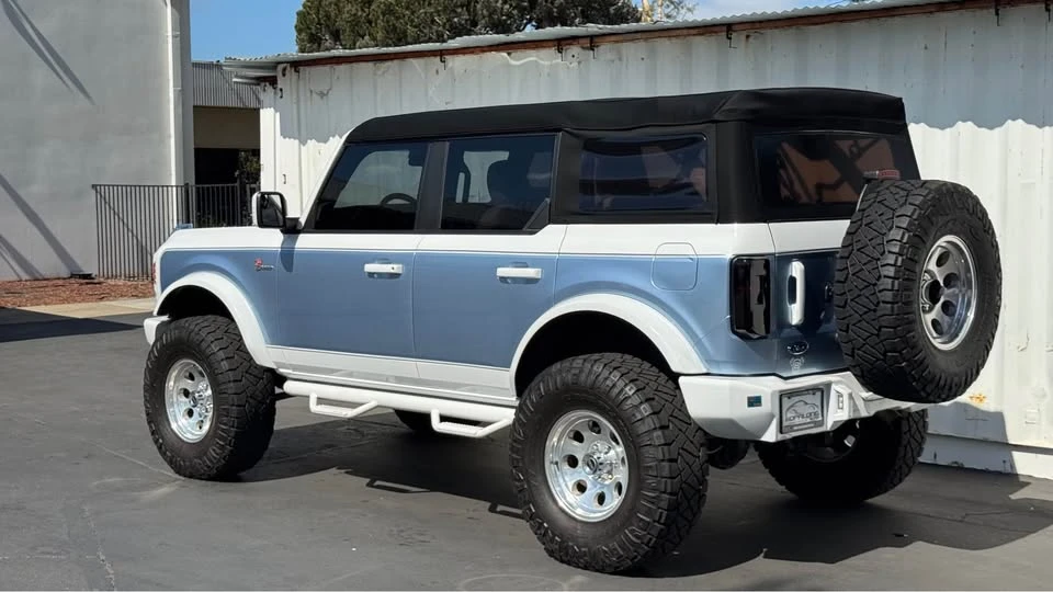 2023 Ford Bronco 6th Gen - Image 3 of 20