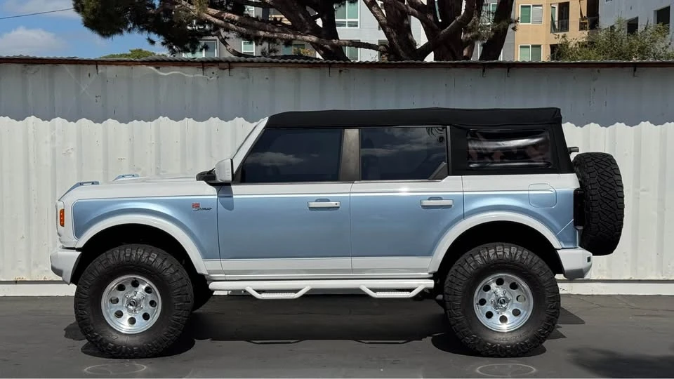 2023 Ford Bronco 6th Gen - Image 2 of 20