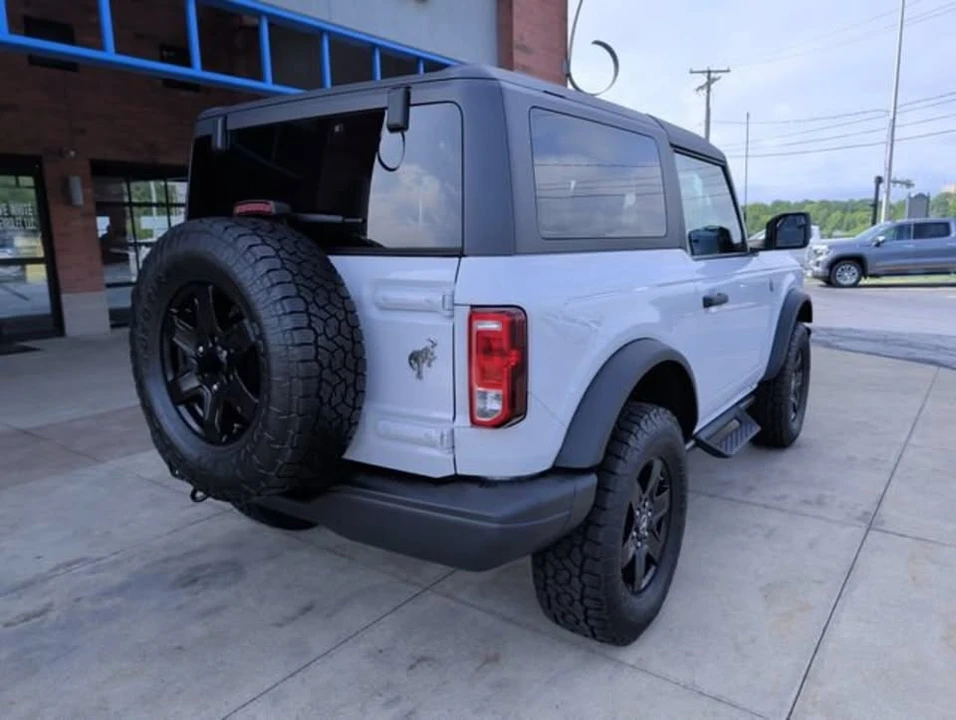 2023 Ford Bronco 6th Gen - Image 5 of 13