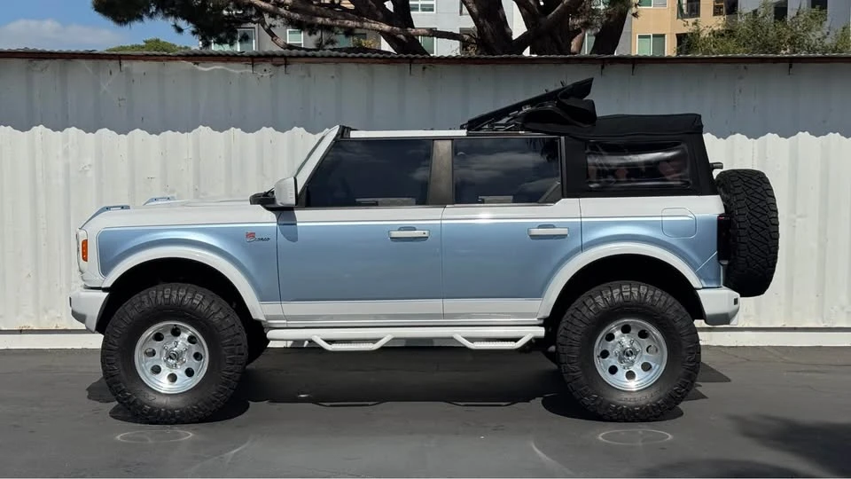 2023 Ford Bronco 6th Gen - Image 4 of 20