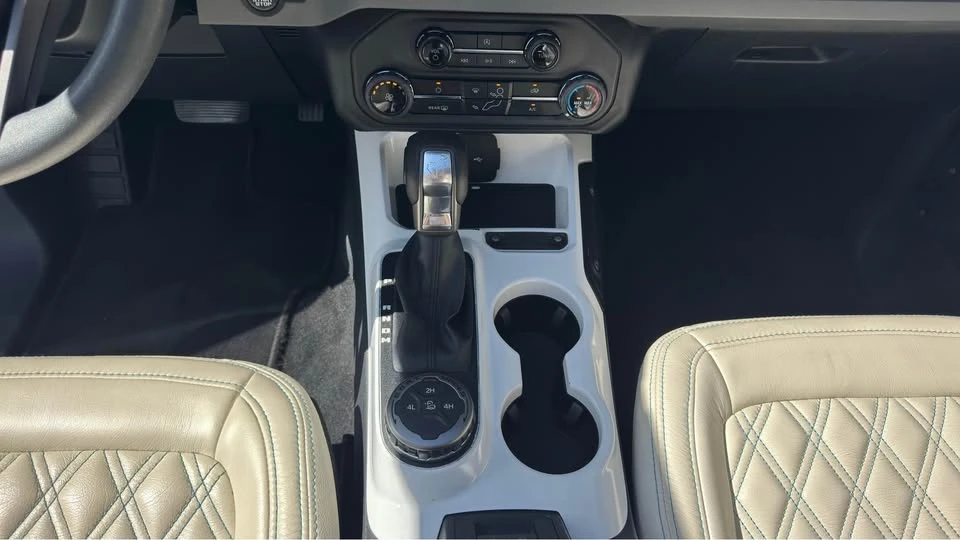 2023 Ford Bronco 6th Gen - Image 19 of 20