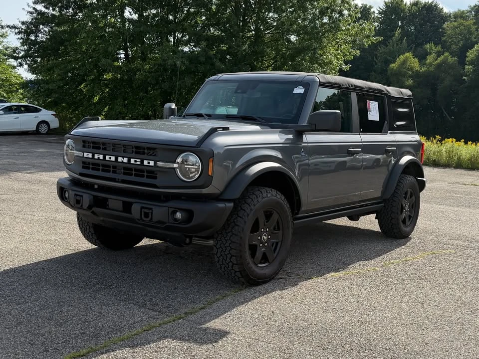 2023 Ford Bronco 6th Gen - Image 19 of 20