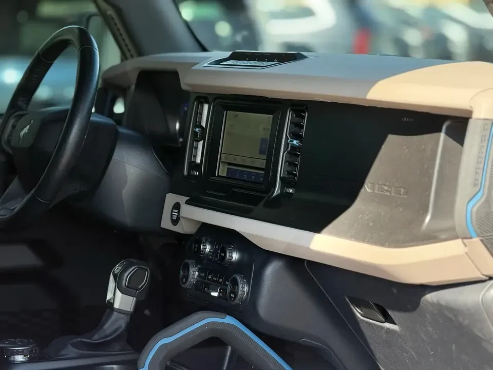 2023 Ford Bronco 6th Gen - Image 10 of 10