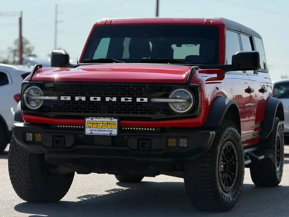 2023 Ford Bronco 6th Gen - Image 2 of 10