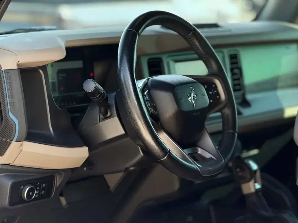 2023 Ford Bronco 6th Gen - Image 6 of 10