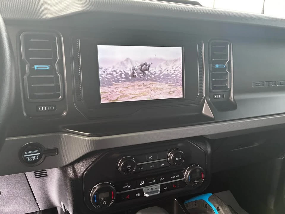2023 Ford Bronco 6th Gen - Image 14 of 16