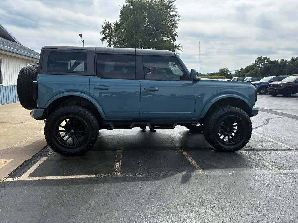 2023 Ford Bronco 6th Gen - Image 2 of 16