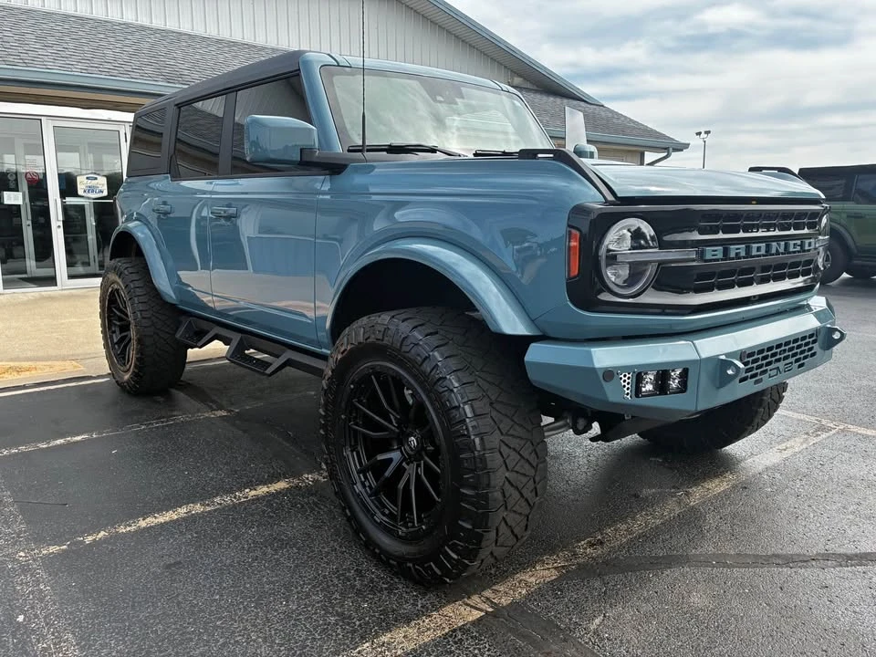 2023 Ford Bronco 6th Gen - Image 3 of 16