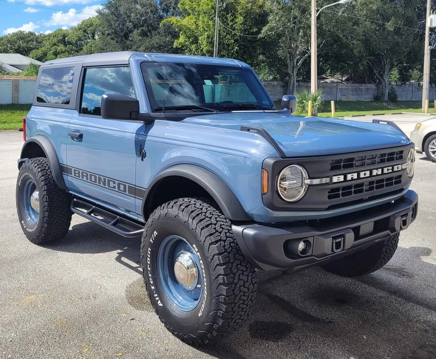 2023 Ford Bronco 6th Gen - Image 6 of 21