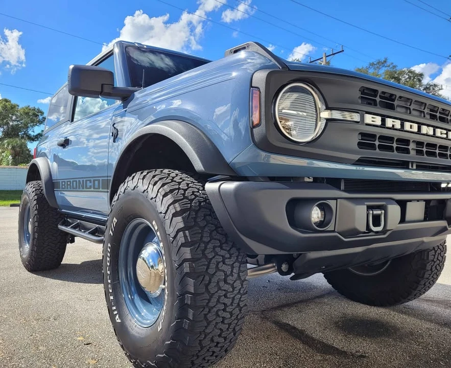 2023 Ford Bronco 6th Gen - Image 8 of 21