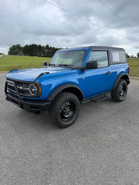 2023 Ford Bronco 6th Gen - Image 2 of 8