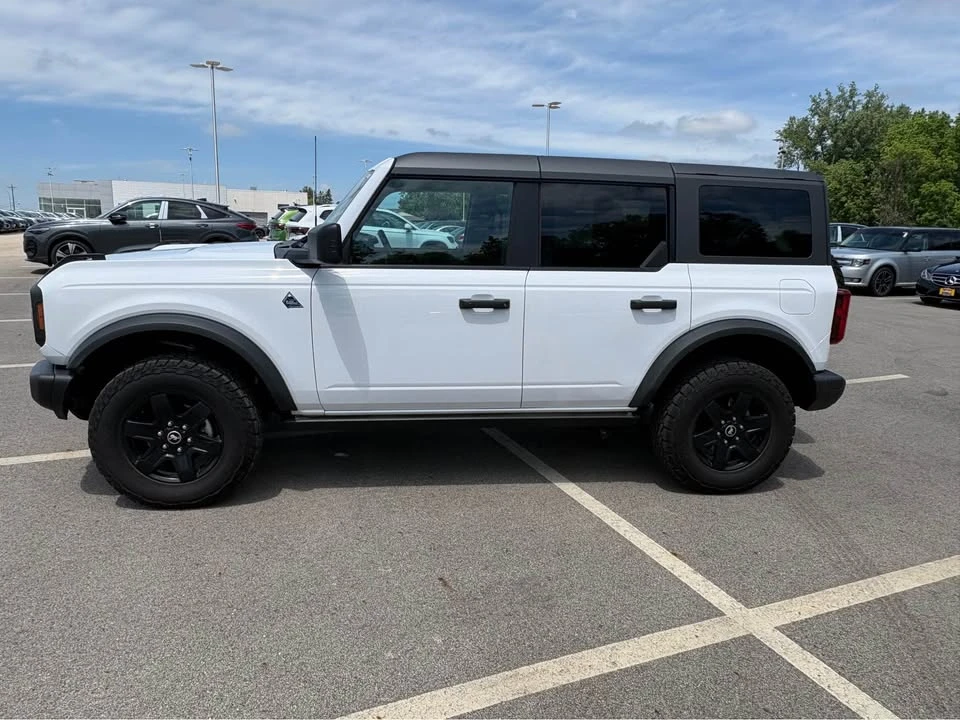 2023 Ford Bronco 6th Gen - Image 3 of 9
