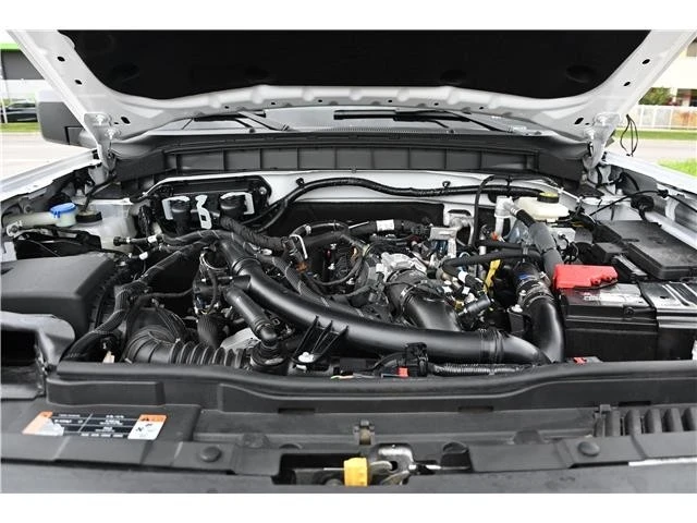 2023 Ford Bronco 6th Gen - Image 18 of 19