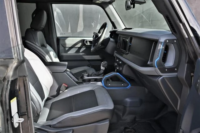 2023 Ford Bronco 6th Gen - Image 15 of 20