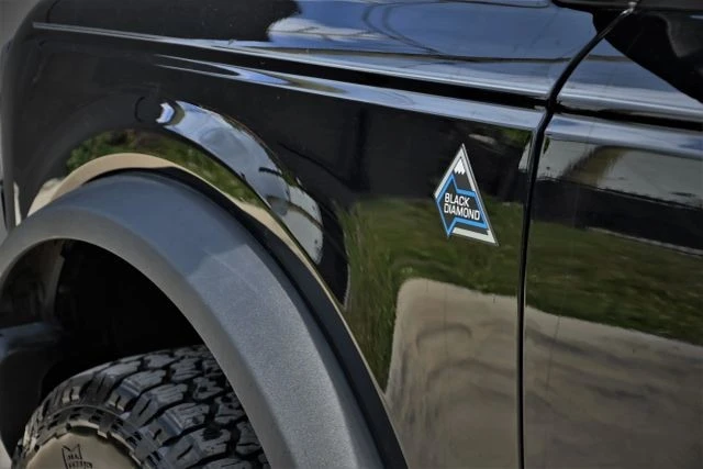 2023 Ford Bronco 6th Gen - Image 8 of 20