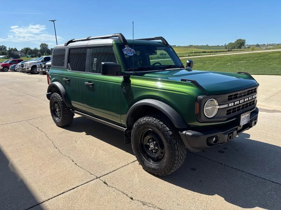 2023 Ford Bronco 6th Gen - Image 2 of 9