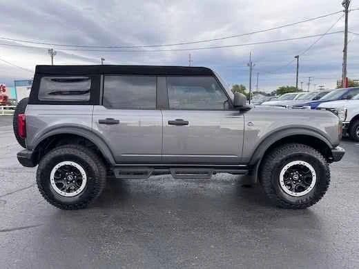 2023 Ford Bronco 6th Gen - Image 3 of 7