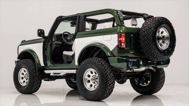 2023 Ford Bronco 6th Gen - Image 8 of 21