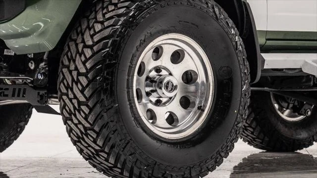 2023 Ford Bronco 6th Gen - Image 15 of 21
