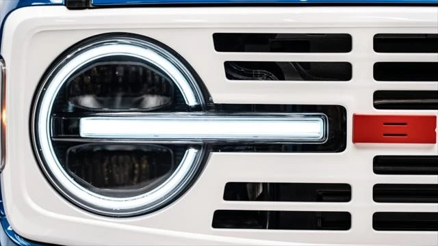 2023 Ford Bronco 6th Gen - Image 18 of 21