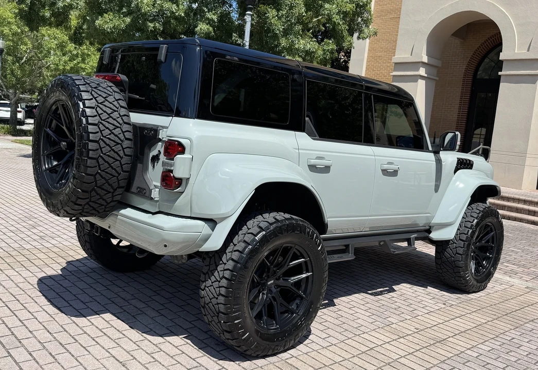2023 Ford Bronco Raptor 6th Gen - Image 13 of 21