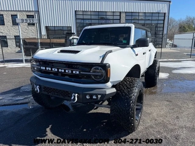 2023 Ford Bronco 6th Gen - Image 2 of 12