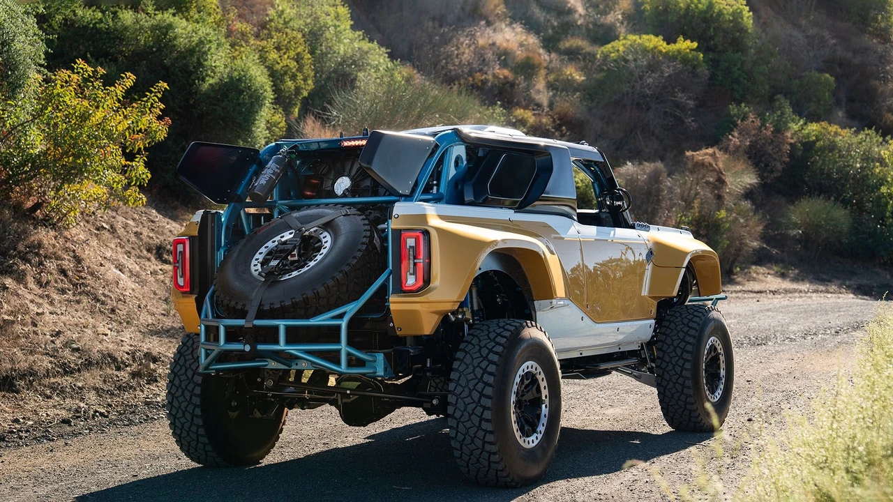 2023 Ford Bronco Raptor 6th Gen - Image 25 of 31
