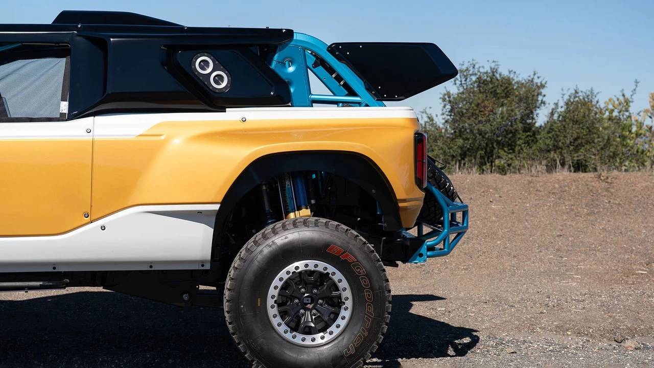 2023 Ford Bronco Raptor 6th Gen - Image 29 of 31