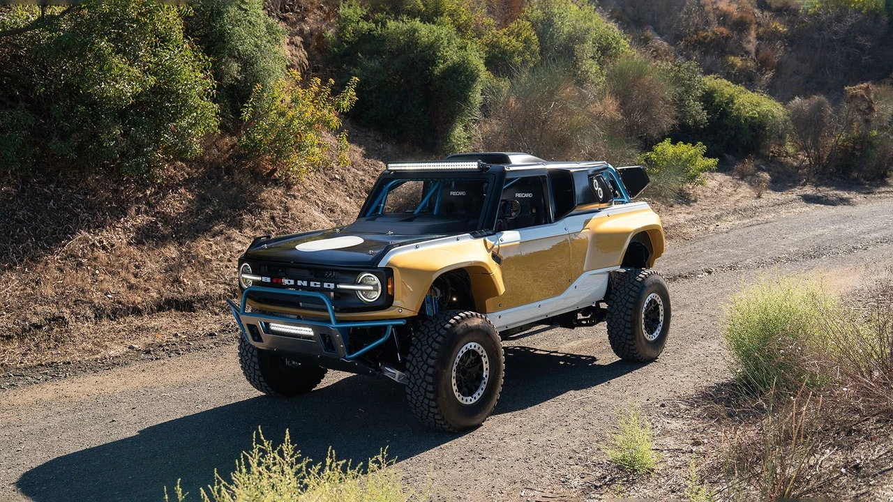 2023 Ford Bronco Raptor 6th Gen - Image 21 of 31