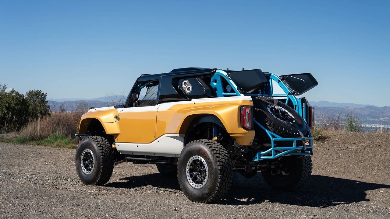 2023 Ford Bronco Raptor 6th Gen - Image 13 of 31