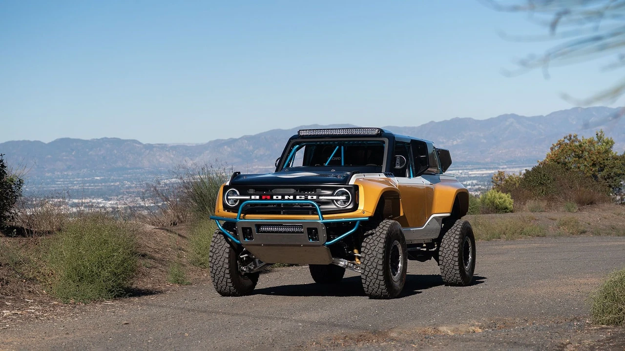 2023 Ford Bronco Raptor 6th Gen - Image 11 of 31