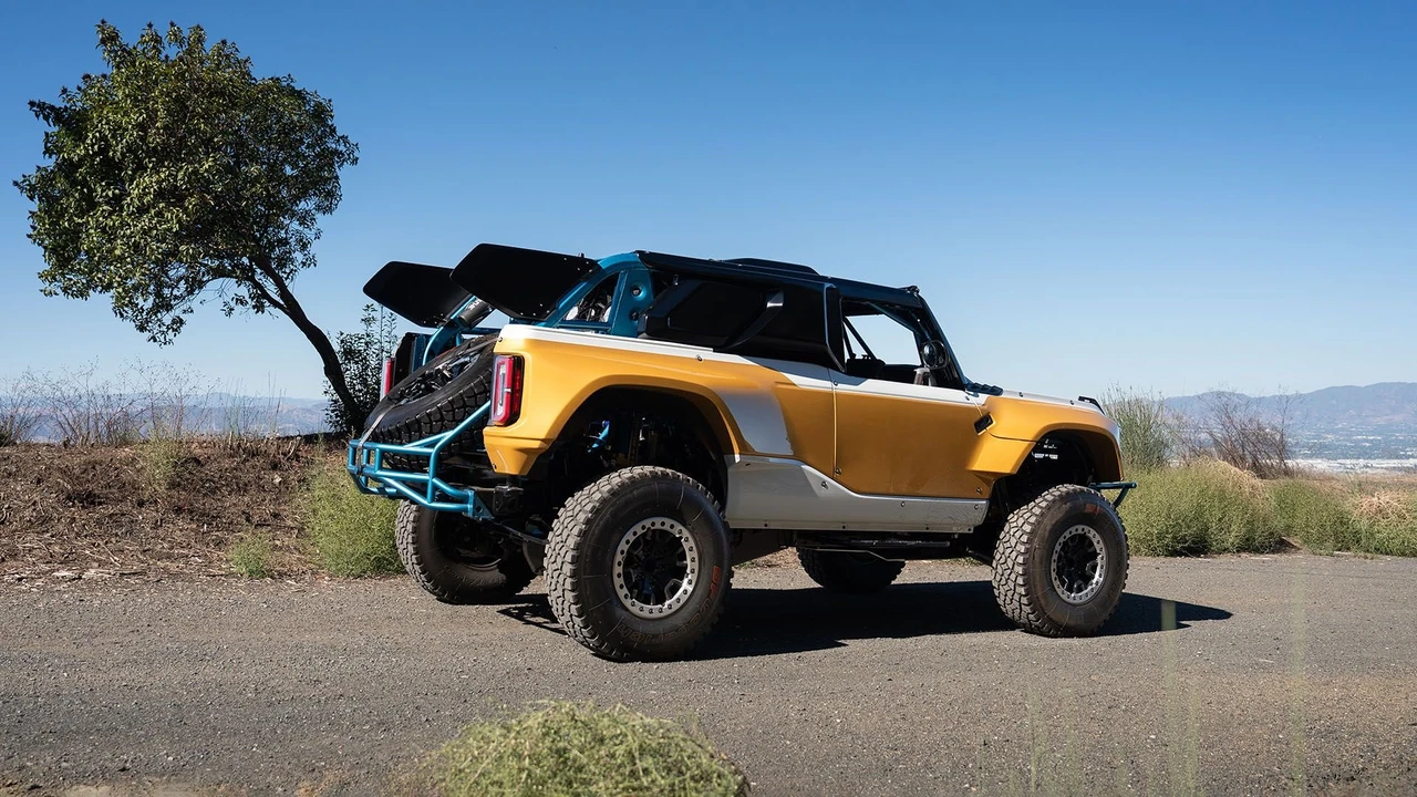 2023 Ford Bronco Raptor 6th Gen - Image 22 of 31