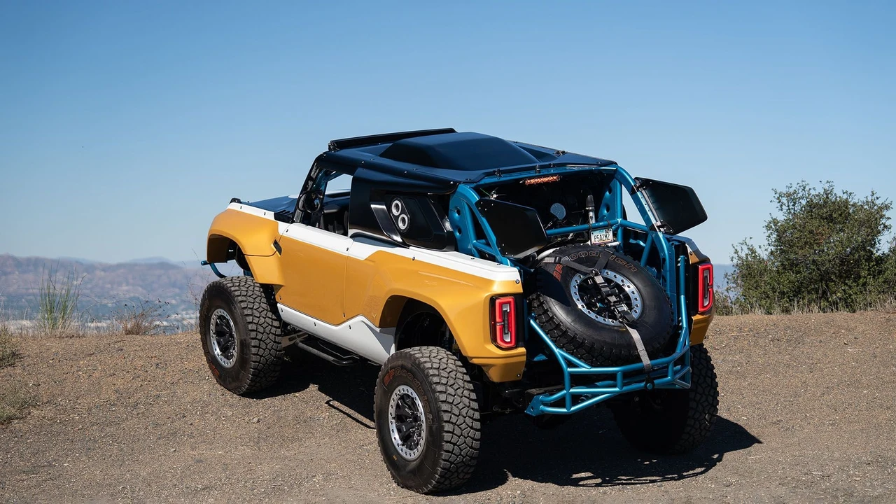 2023 Ford Bronco Raptor 6th Gen - Image 17 of 31