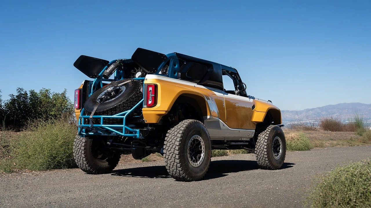 2023 Ford Bronco Raptor 6th Gen - Image 7 of 31