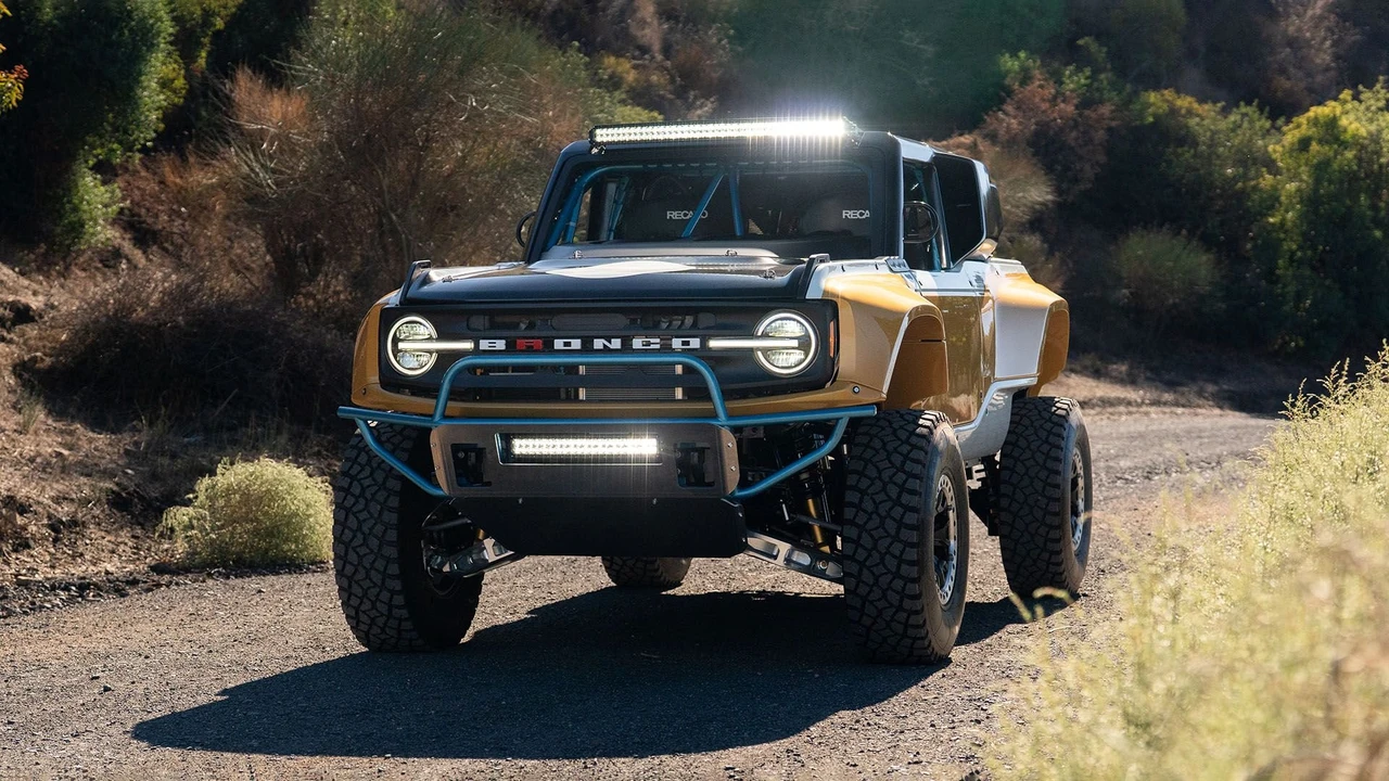 2023 Ford Bronco Raptor 6th Gen - Image 19 of 31