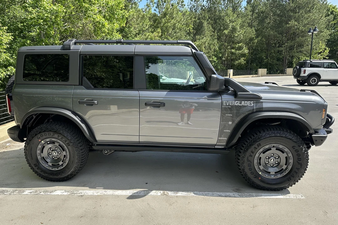 2023 Ford Bronco 6th Gen - Image 3 of 31