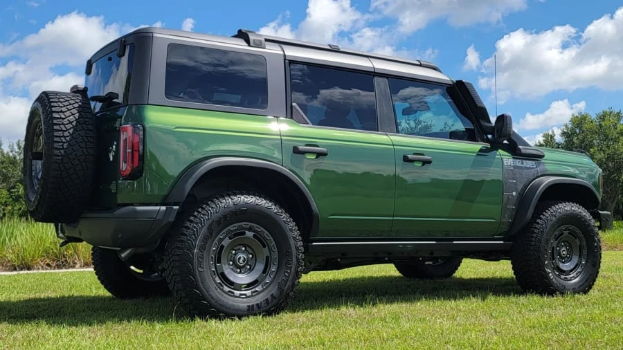 2023 Ford Bronco 6th Gen - Image 3 of 31