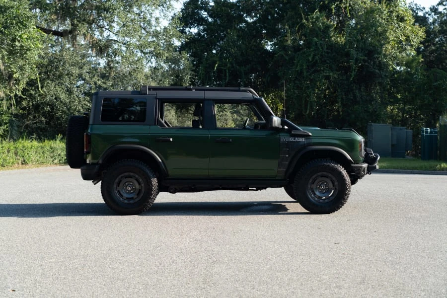 2023 Ford Bronco 6th Gen - Image 10 of 16