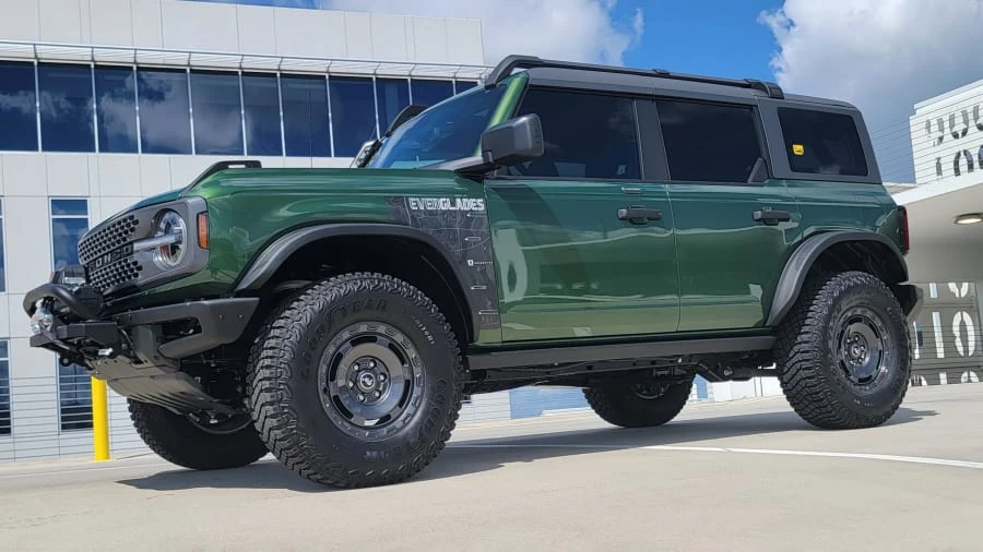 2023 Ford Bronco 6th Gen - Image 8 of 31