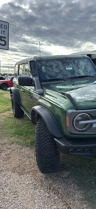 2023 Ford Bronco 6th Gen - Image 4 of 10