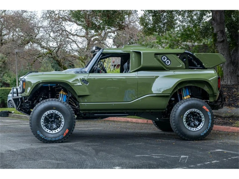 2023 Ford Bronco 6th Gen - Image 3 of 31