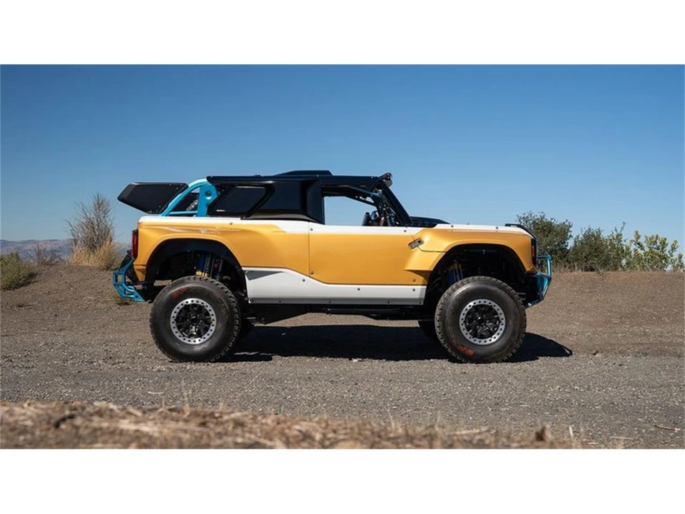 2023 Ford Bronco 6th Gen - Image 3 of 31