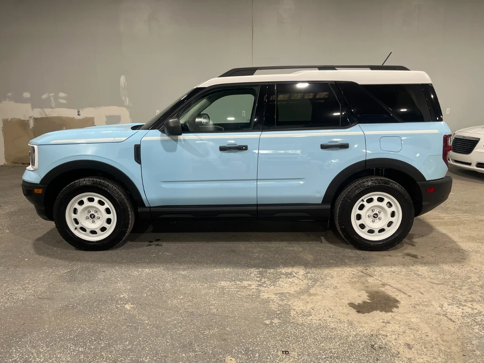 2023 Ford Bronco 6th Gen - Image 8 of 19