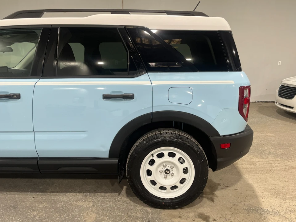 2023 Ford Bronco 6th Gen - Image 9 of 19