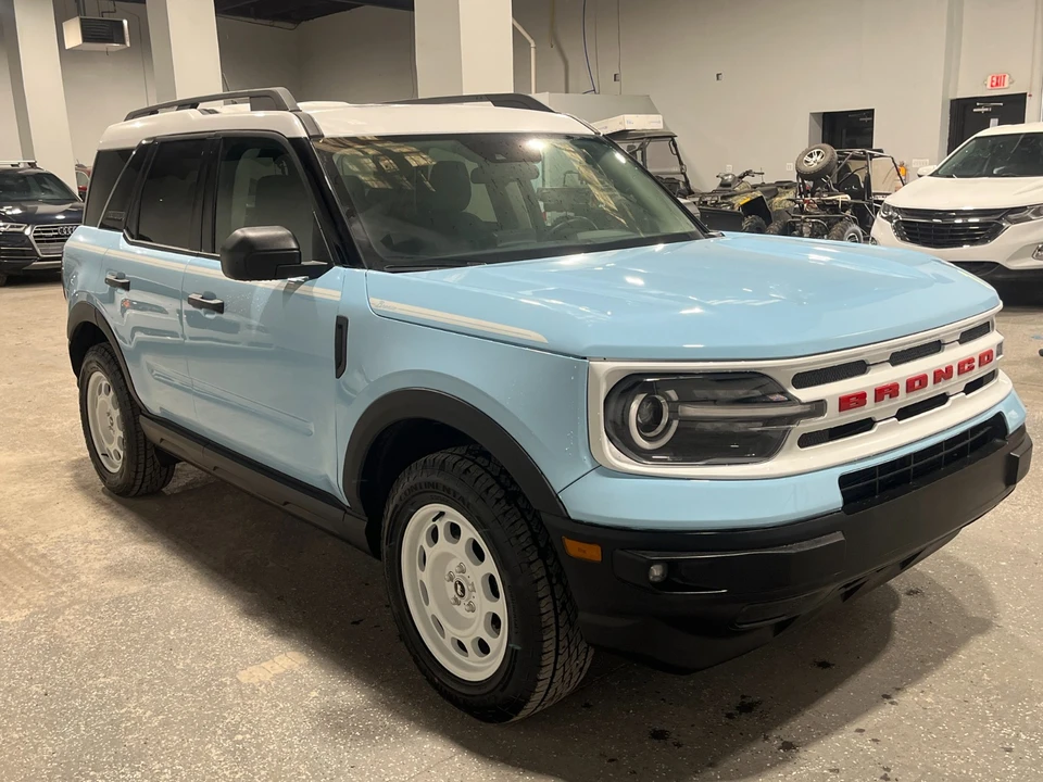 2023 Ford Bronco 6th Gen - Image 3 of 19