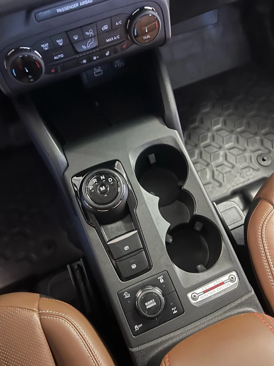 2023 Ford Bronco 6th Gen - Image 8 of 12