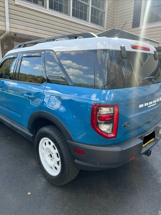 2023 Ford Bronco 6th Gen - Image 2 of 12