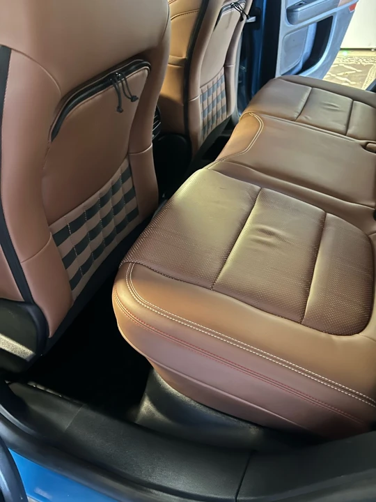 2023 Ford Bronco 6th Gen - Image 9 of 12