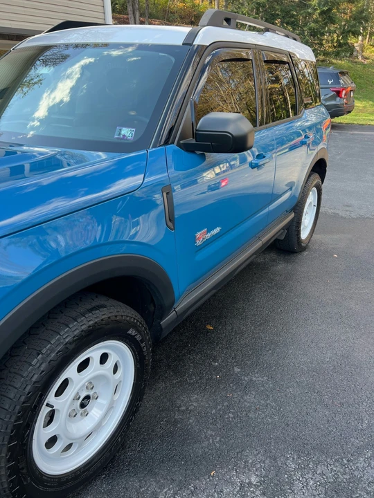 2023 Ford Bronco 6th Gen - Image 3 of 12